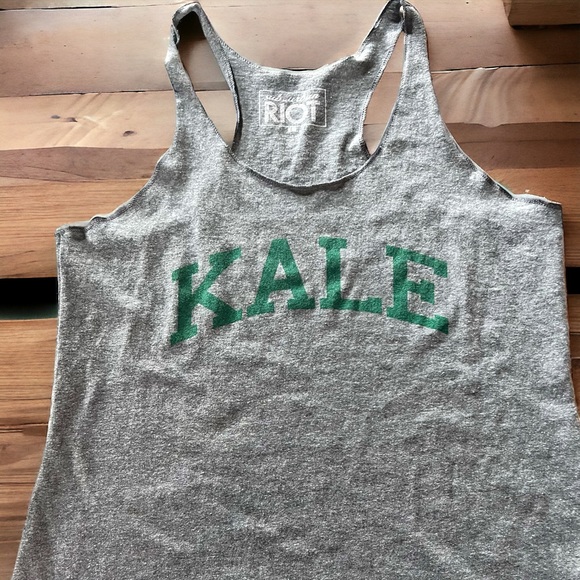 Summer Tank Tops - Picture 2 of 5